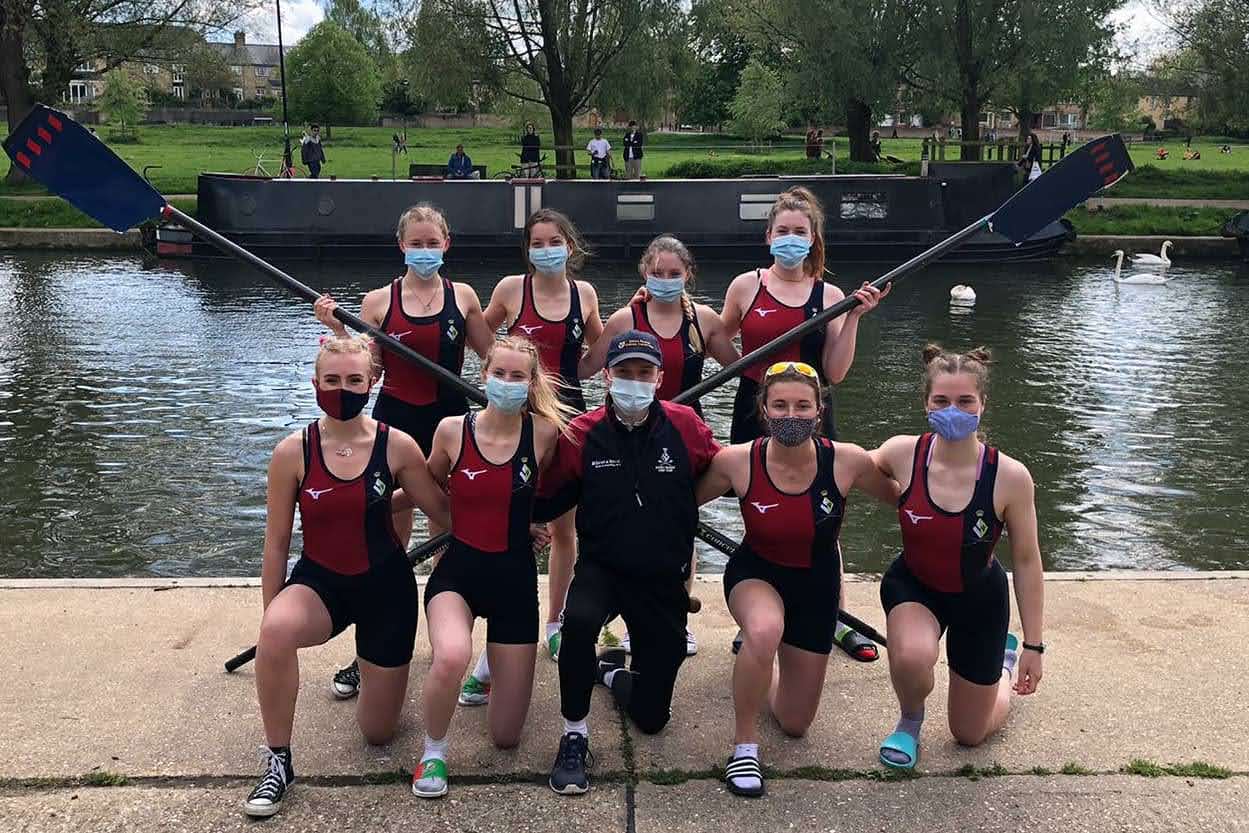 Sidney's first women's crew after Champs Head